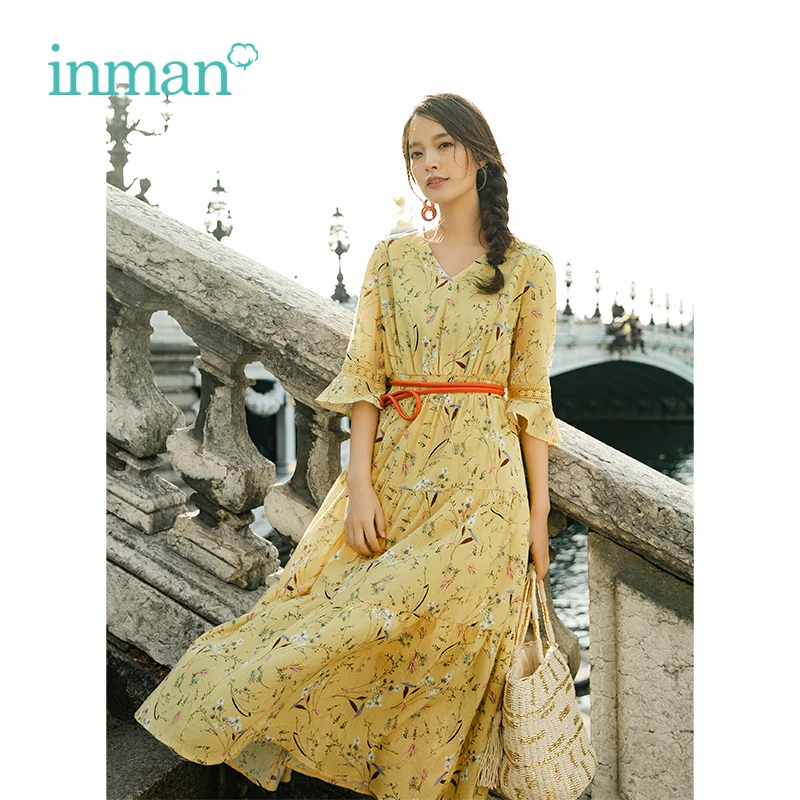 

INMAN Autumn V-neck Retro Floral Literary Holiday Style Slim Loose Women A-Line Long Dress