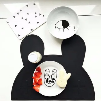 

INS Silicone Portable Placemat Lovely Bear / Rabbit Kids Baby Silicone Placemat Heat Resistant Tableware Mat Table Decor Set