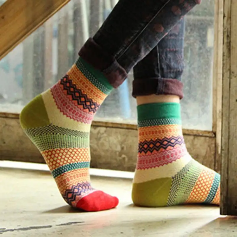2018 Autumn and Winter Socks Multi Color Fashion Unisex Stripe Cotton