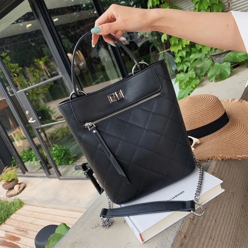 

Women's Soft PU Leather Bag Shoulder Bag Bucket Bag Lingge Pattern Chain Bolsa Feminina Luxury Handbags Women Bags Designer Sac