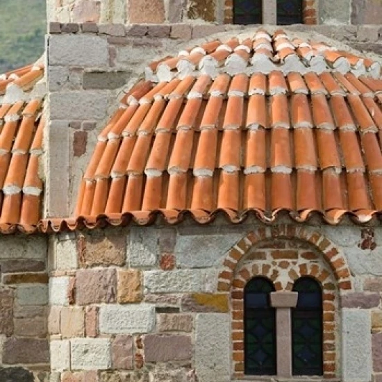 Подробно Panaghias myrsinotisis Chapel над Limonos Monastery Filia Lesvos Греция по Walter Bibikow (24x36) | Дом и сад