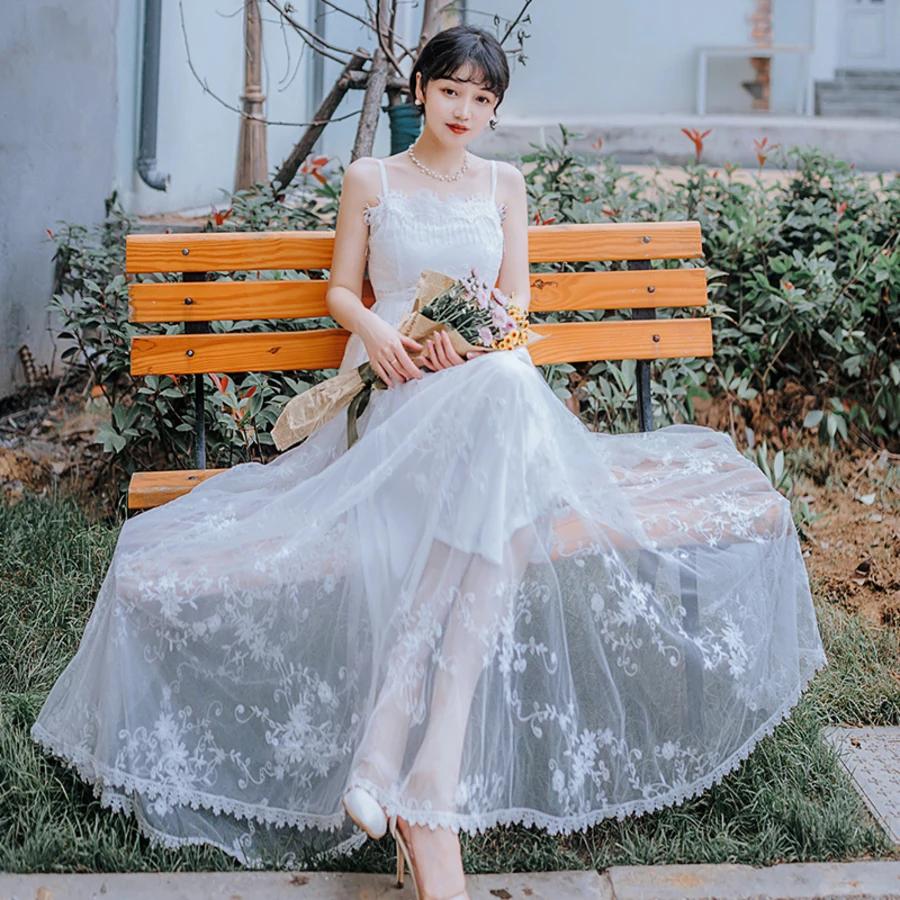 

Elegant White Lace Embroidery Dress 2019 Summer Style Women Sexy Sleeveless Strap Beach Party Dresses Vestidos