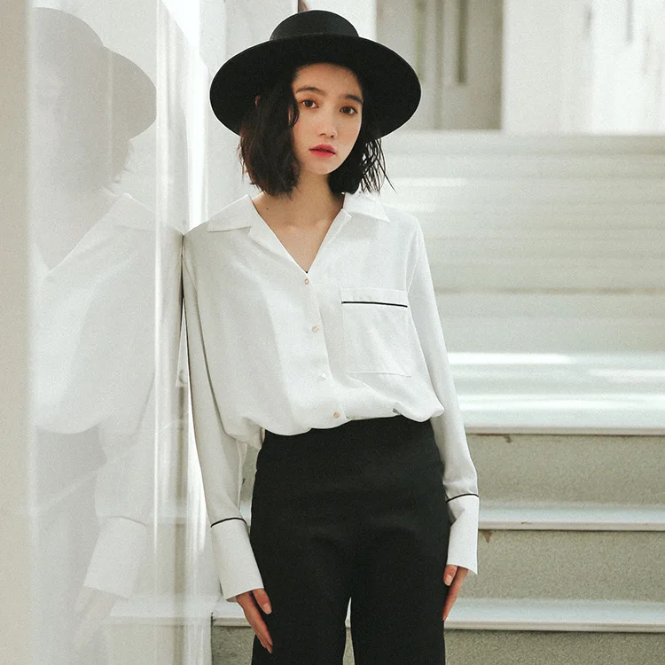 

2019 New Spring Women Shirts Loose Turn-down Collar Sets And Lazy Pajamas Type Wind Tide Blouse Shirt White Blue 1015
