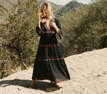 

Sleeve dress neckline floral embroidery of tall waist Bohemian horn