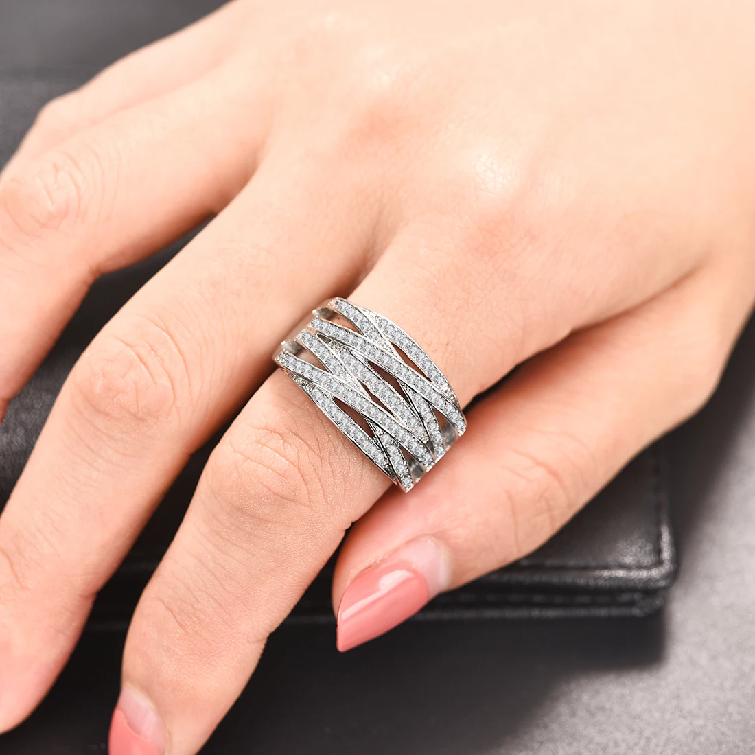Модные циркониевые серебряные круглые кольца для женщин модные Свадебные обручальные ювелирные изделия подарок на день Святого Валентина