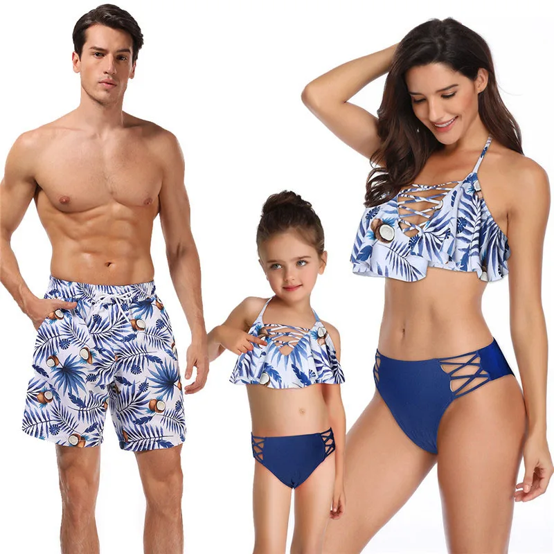 

Family Matching Clothes 2019 Look Mom Mum Beachwear Mother Daughter Swimsuit Mommy And Me Swimwear Men Boy Dad Son Beahc Shorts