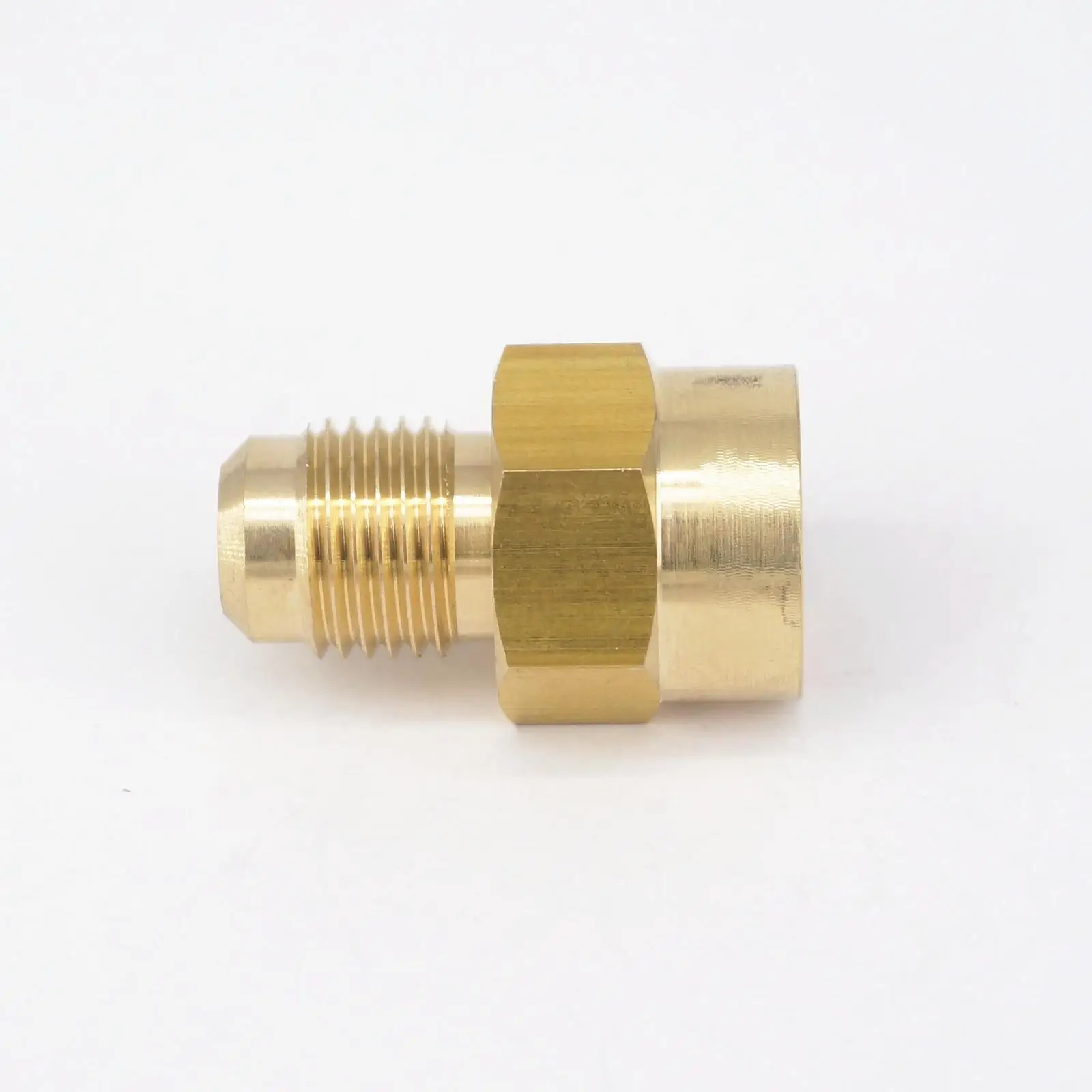 Подходит для труб OD 5/1" x 1/4" NPT Женский латунный SAE 45 градусов фитинг адаптер