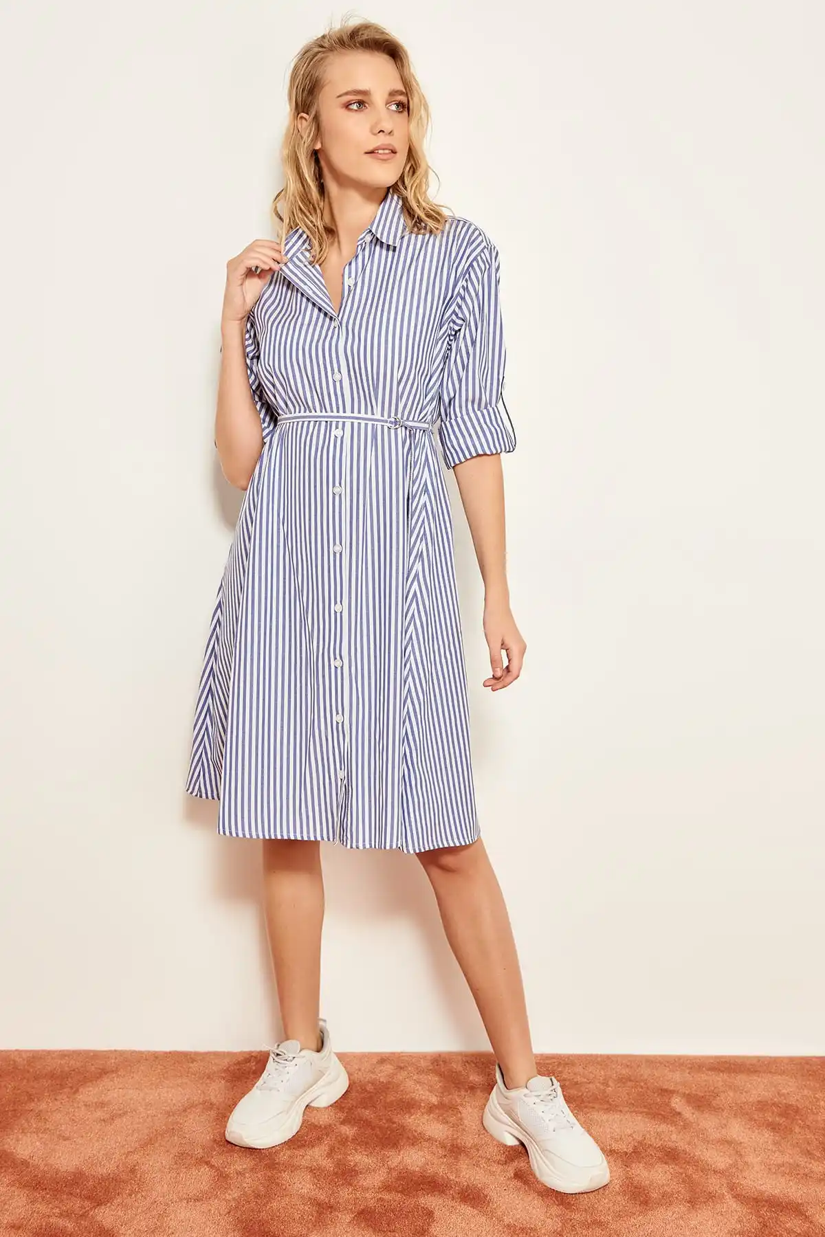 Trendyol Blue Red Striped Dress TWOSS19XW0008