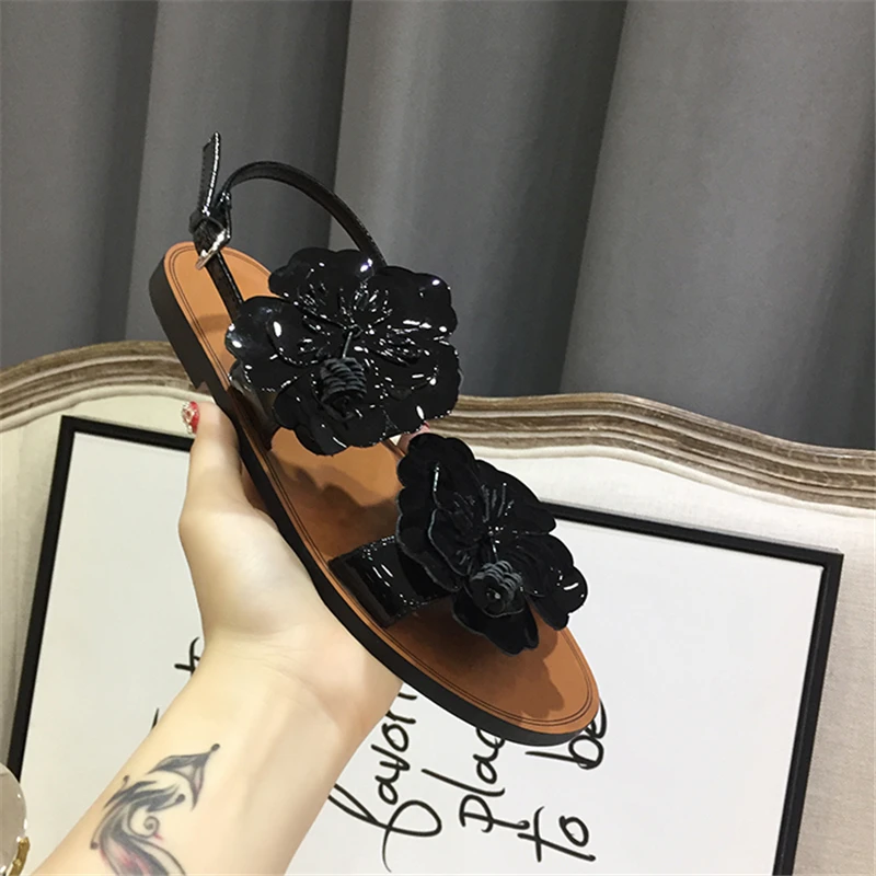 Décor Runwnay Femmes as Verni En Cuir Mode Show As Peep Sandales Starp Appartements Toe D'été Partie Show Fleur Chaussures Boucle Robe wq0Fxnx