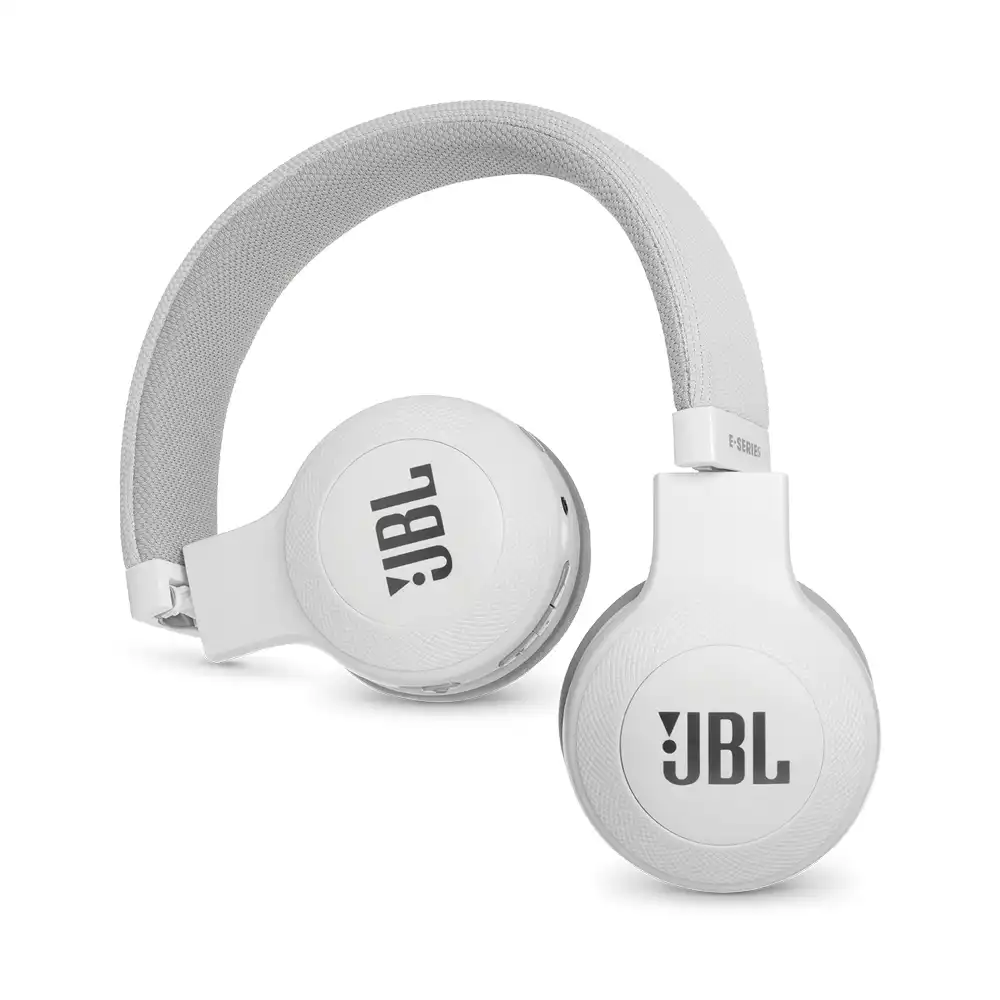 jbl e45bt bass