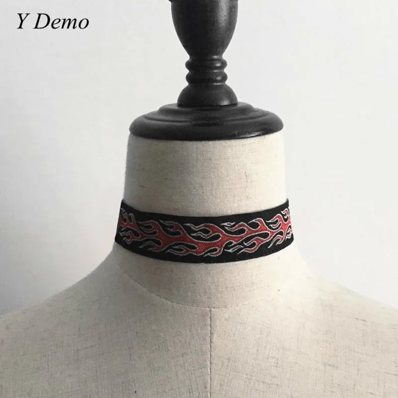Панк Харадзюку пламя вышивка Регулируемый чокер для женщин Рок ткань Torques ожерелье