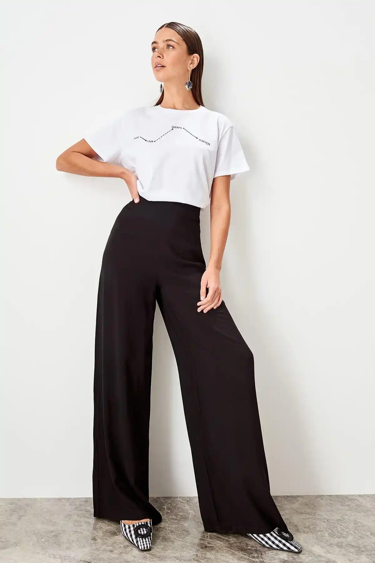 black flare capri pants