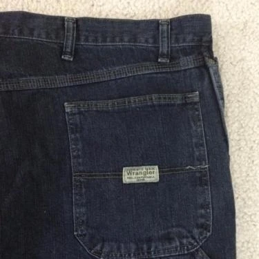 Wrangler jeans mens size 40 x 32 dark 