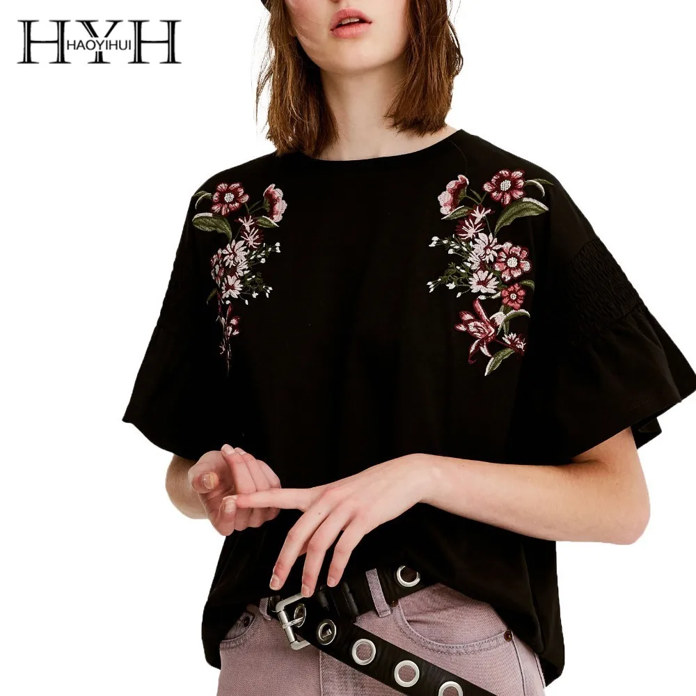 

HYH HAOYIHUI Woman 2019 Simple Sweet Wind Youth College Small Fresh Top Flower Embroidery Loose T-shirt