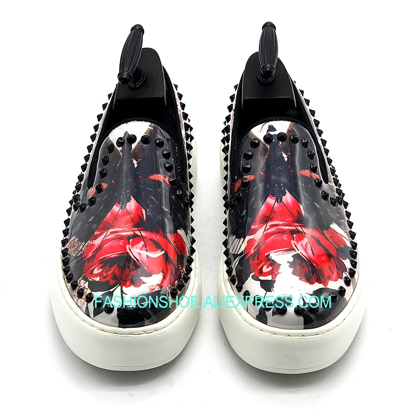 

2018 High Quality Driving Loafers Men Print Leather Rivets Leisure Shoes Flat heel