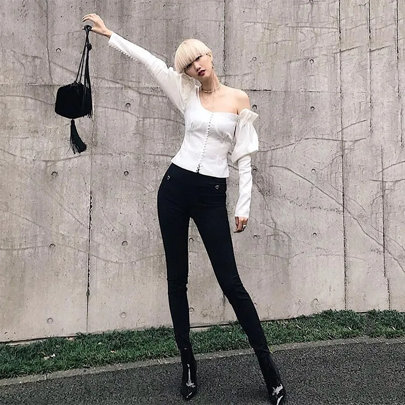 Женская блузка с открытыми плечами TWOTWINSTYLE Элегантная пышными рукавами Лоскутная