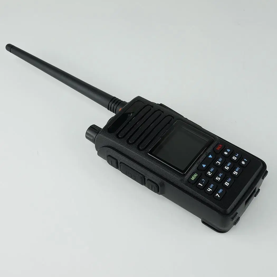 Портативная портативная рация с двумя черными полосами-20+ 55 радиостанций 2.5ppm Communicator DC7.4V20%/(2000 mAh