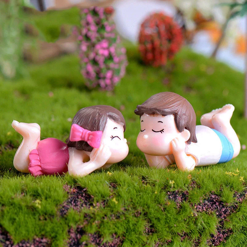 Miniature PVC Lovers Couple Chair Figurines Miniatures Fairy Garden Gnome Moss Terrariums Resin Crafts Home Decoration Miniature PVC Lovers Couple Chair Figurines Miniatures Fairy Garden Gnome Moss Terrariums Resin Crafts Home Decoration