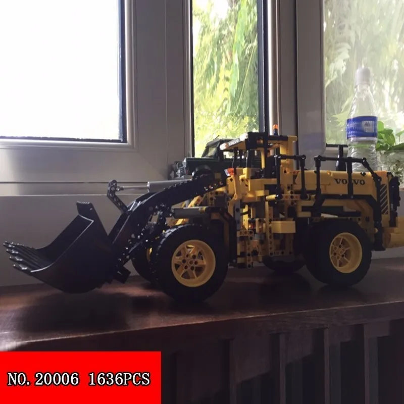

New Lepin Technology Series Remote Control I350f Wheel Loading Assembling Spelling Insert Building Block 1636pcs Alpinia 20006