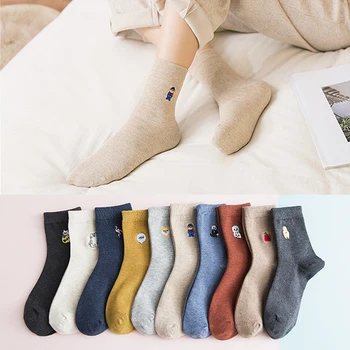 

Mid Tube Autumn Popular Women 1Pair Socks College Style Ladies Hot Sale Cotton Cartoon Animal Embroidered Winter Short Sock