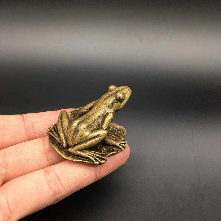 Коллекционные китайские латунные Резные животные лягушка лист лотоса изысканные маленькие статуи