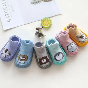 

2019 Newborn Baby Boys Girl Anti Slip Shoes Soft Sole First Walker Cartoon Animal Print Cute Lovely Gifts Warm Casual New