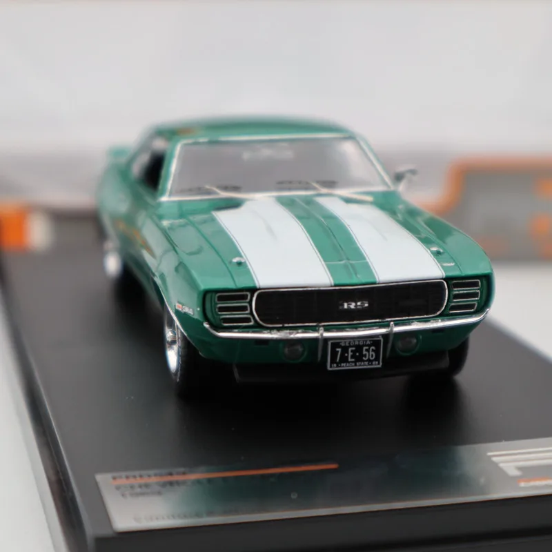 Премиум X 1:43 Chevrolet Camaro RS 1969 зеленый металлик PRD549 литые модели Ограниченная Коллекция