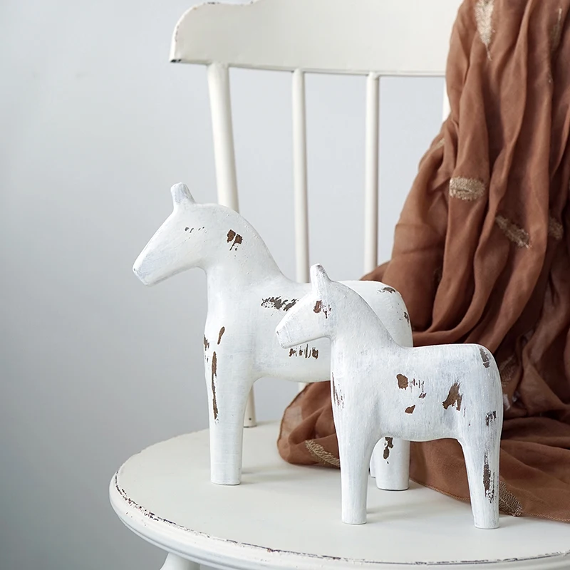 

Horse Ornament Wood Vintage White Style Handmade Animal Craft Horse Cake Table Decoration