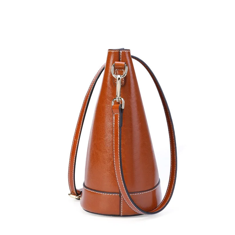 Kajie الفاخرة النساء جلد طبيعي دلو أكياس مصمم حقيبة يد صغيرة 2019 خمر النفط الشمع السيدات الكتف Crossbody أكياس Kajie الفاخرة النساء جلد طبيعي دلو أكياس مصمم حقيبة يد صغيرة 2019 خمر النفط الشمع السيدات الكتف Crossbody أكياس