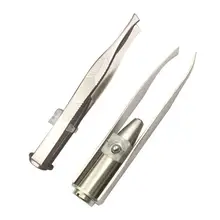 1 PC Professional Pearl Nickel Plating High-quality Stainless Steel Eyebrow Tweezers with LED Light Facial Eyebrow Makeup Tool 1 PC Professional Pearl Nickel Plating High-quality Stainless Steel Eyebrow Tweezers with LED Light Facial Eyebrow Makeup Tool