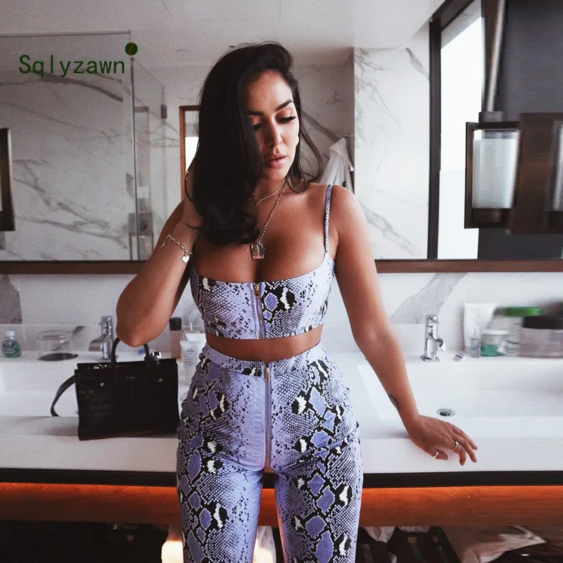 

Snake Print Purple Sexy 2 Piece Set Summer Women Zipper Spaghetti Strap Crop Top Flare Pants Lady Vacation Outfit Sets Fashion