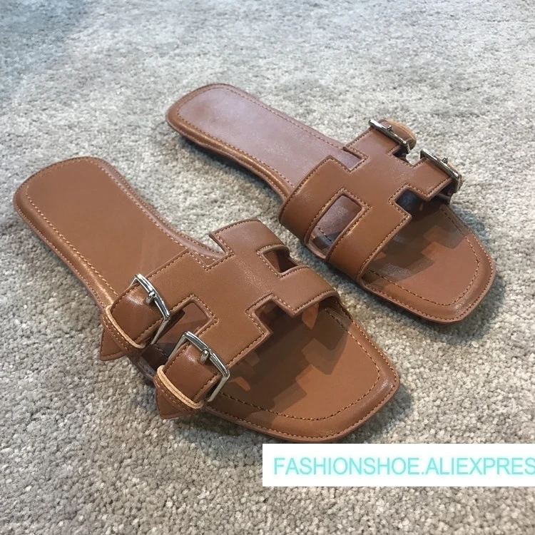 

Hot Summer Flat Slippers Casual Leather Open Toe Buckle Slippers Designer Woman Hot Beach Vacation Outside Slippers Woman Slides