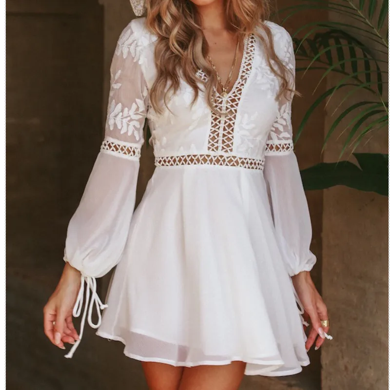 

Hollow Out Backless White Mini Dress 2019 Korean Sweet Puff Sleeve Evening Party Summer Beach Short Sundress