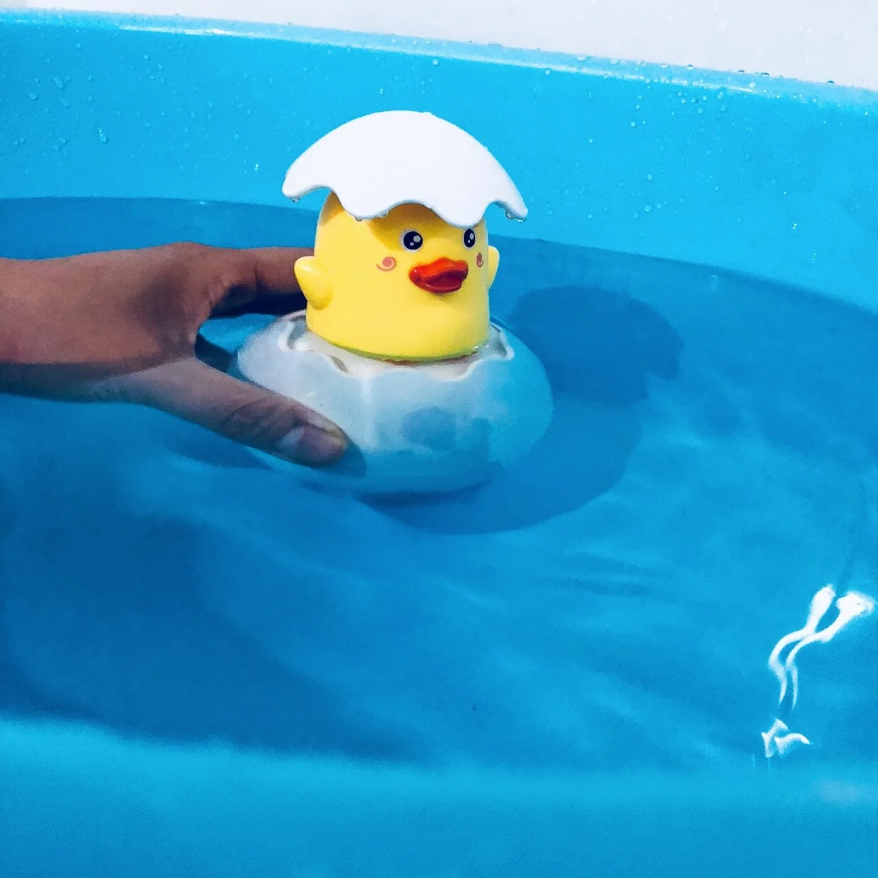 2018 children bathing water toys baby baby fun floating water sprinkling duck egg penguins 2018 children bathing water toys baby baby fun floating water sprinkling duck egg penguins