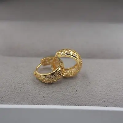 

Pure Au750 18K Yellow Gold Women Hollow Figure Hoop Earrings 1.5-2g 13x6mm