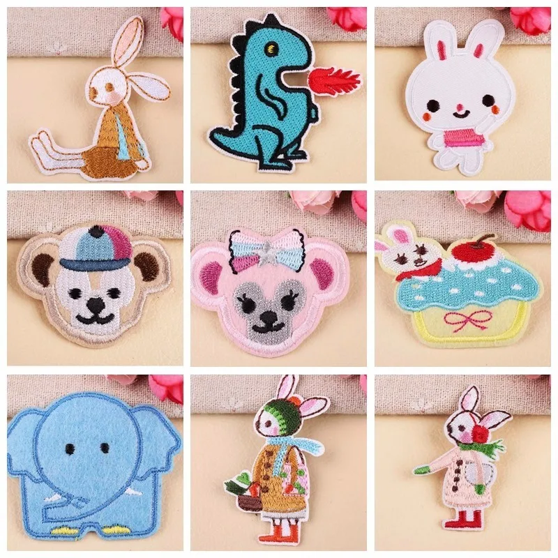

1PCS Cartoon Animal Patches Dinosaur The bear Elephant Rabbit Embroidery Appliques for Clothes Iron Badges for Kids Stickers