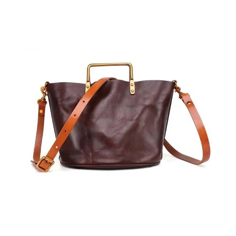 

New simple art retro Tuo Te package ol commuter package tanned leather handbags shoulder bag small Messenger bag