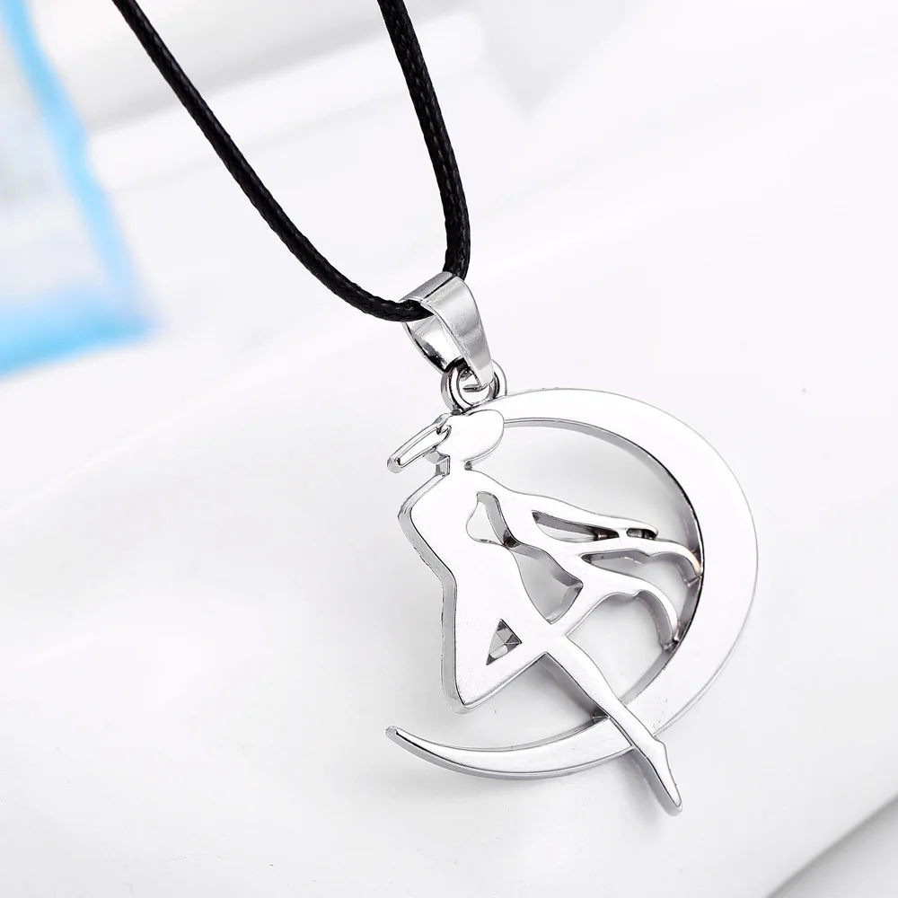 

Ornaments Movie Week Trim Product Beautiful Girl Soldier Lepus Moon Comic Leather Rope Necklace CHL369 xiangl jewelry colar