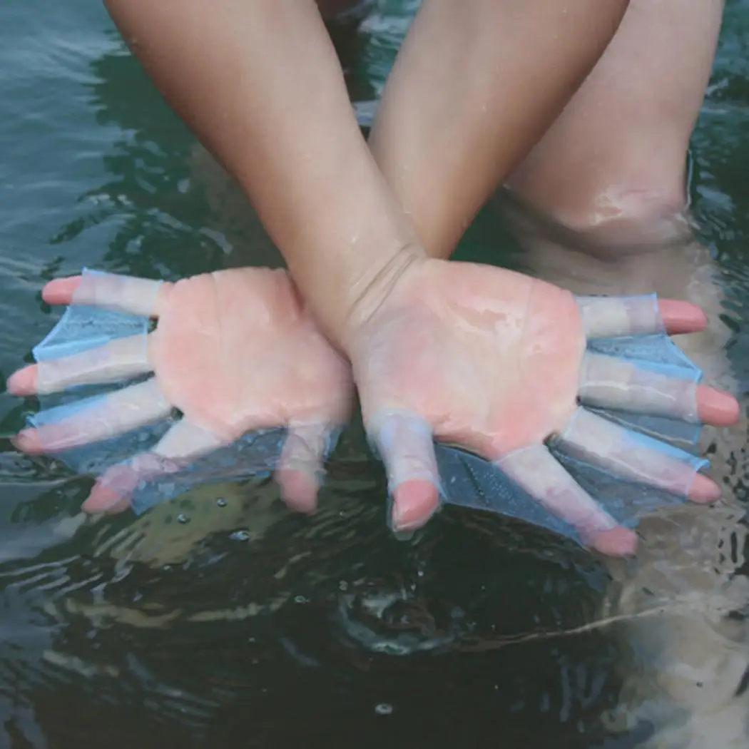 

NEW 1 Pair Swimming Training Hands Webbed for Men Women Child Silicone Half Finger Hand Fins Gloves