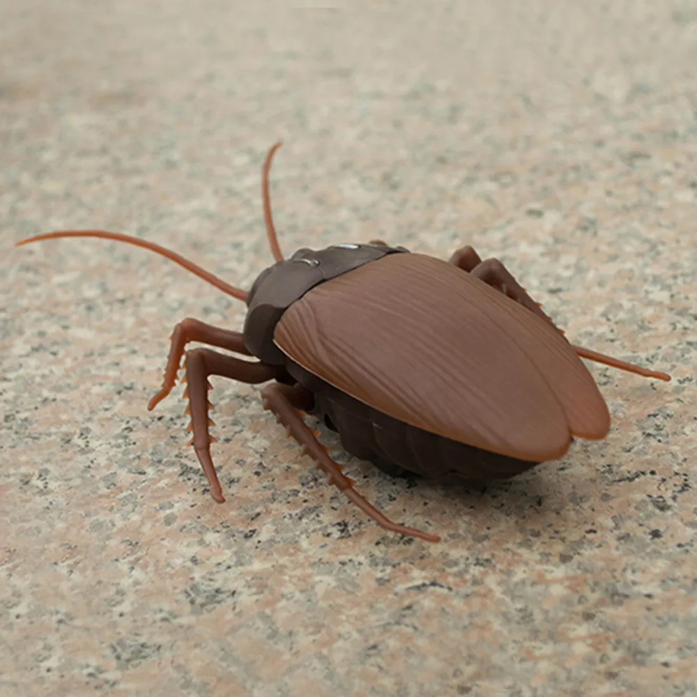 Infrared Cockroach Remote Control Mock Fake RC Toy Animal Xmas Trick Terrifying Black Beetle Toy