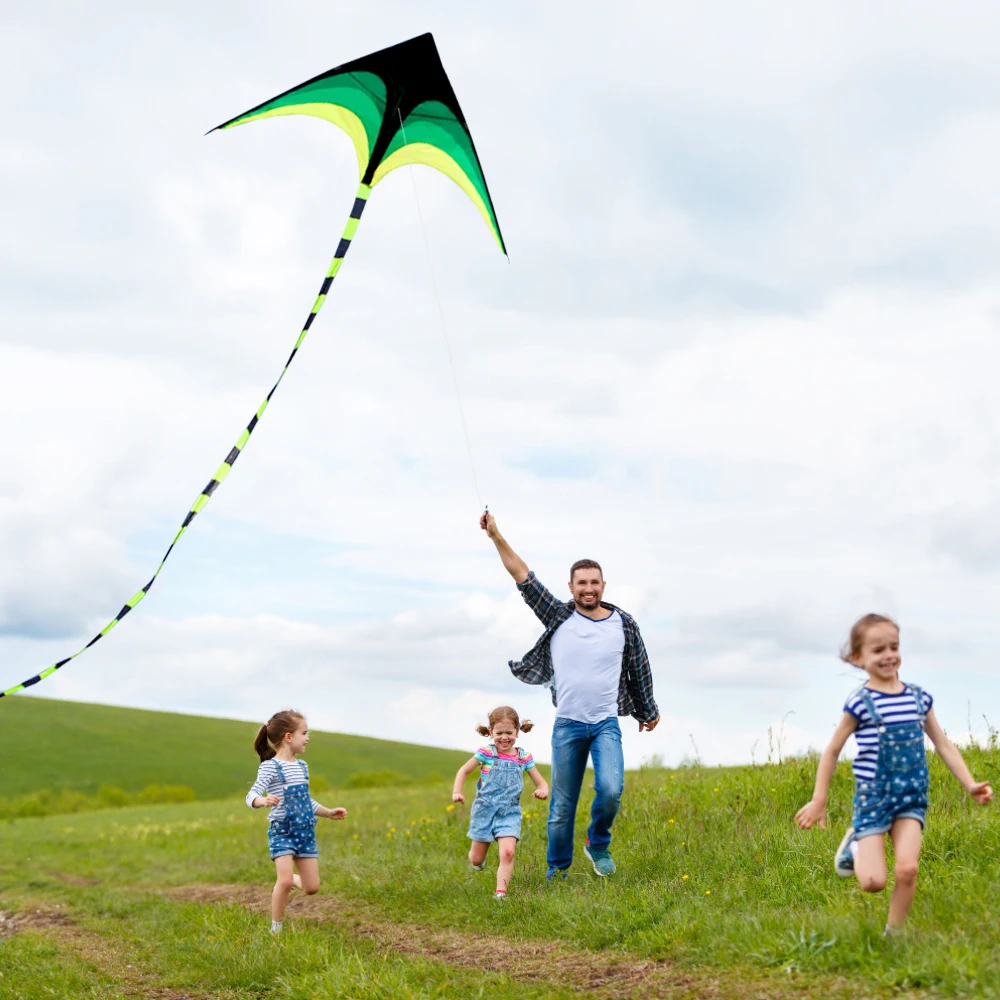 

Colorful Delta Kite Outdoor Sport Single Line Flying Kite with 30m Flying Line for Kids Adults Funny Toys