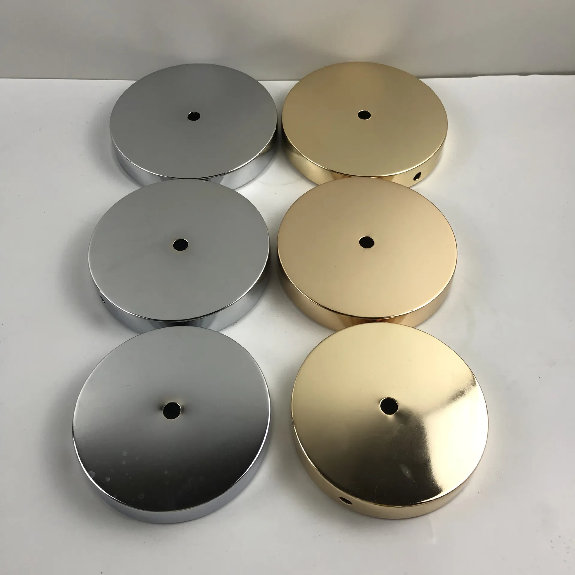 

2PCS DIY Table Lamp Base Accessories Chromium Color Plating Hardware Chassis, Golden Ruffled Disk