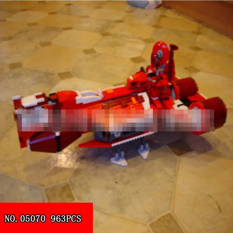 

Lepin 05070 Star Series War Republic Cruiser Assembling Spelling Insert Plastic Building Blocks Alpinia Small Grain Toys 963pcs