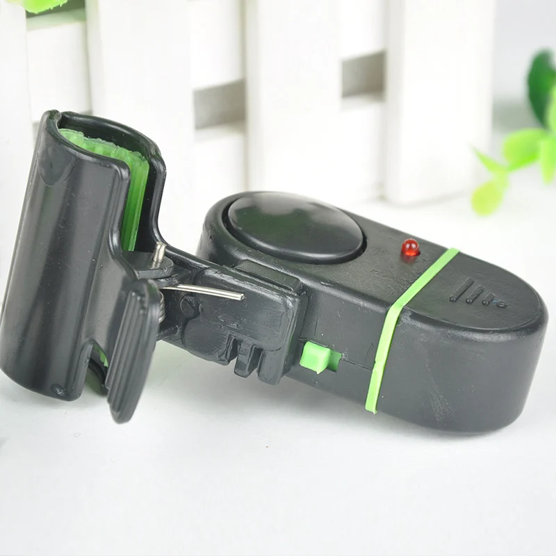

LED Light Electronic Fish Bite Strike Sound Alarm Bell Alert Clip-On Fishing Rod Pole Tackle New Arrival