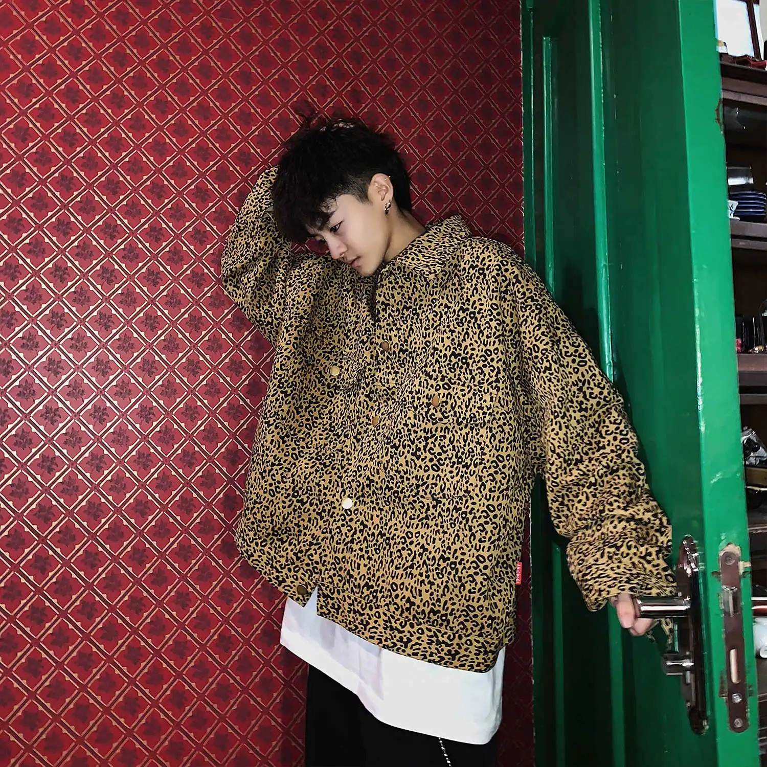 2019 Spring New Men's Pattern Leopard Printing Streetwear Bomber Jacket Loose Coats Brand Fashion Trend Windbreaker Size M-XL