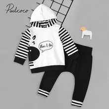 Г. Новые брендовые комплекты из 2 предметов для маленьких мальчиков и девочек топы в полоску с капюшоном и надписями+ черные брюки Осенняя повседневная одежда