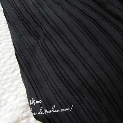 

2019 Tissus Au Metre Free Shipping Couture Spring/summer Cloth Organ Plait Black Pleated Chiffon Gauze Fabrics Of Pure Color