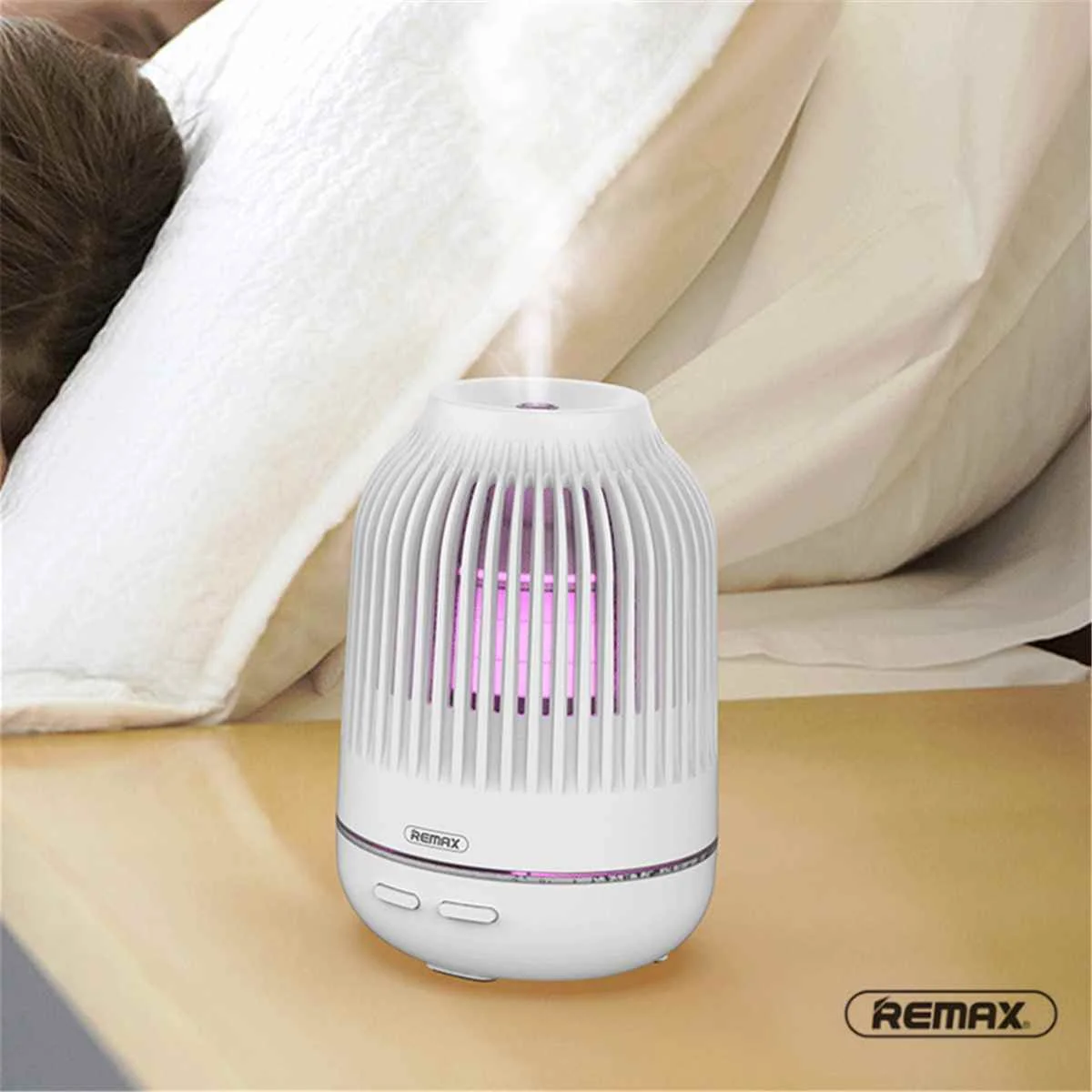 

90ML Aromatherapy Essential Diffuser Air Purifier 7 LED Light Colors Changing Mini Diffuser Air Humidifiers Quiet Mist Maker