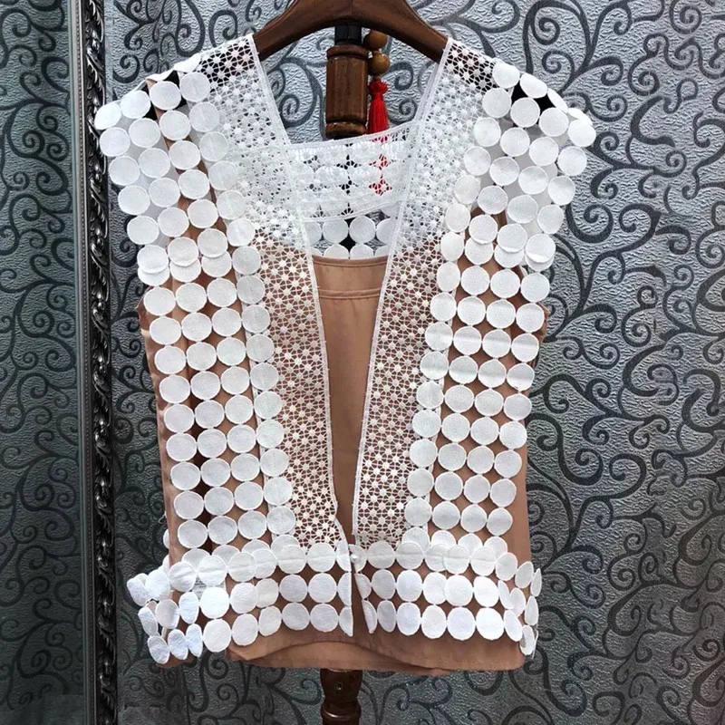 TWOTWINSTYLE кружевной лоскутный женский жилет открытая с открытыми плечами без