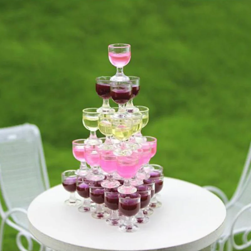 10pcs Mini Red Wine Cup Miniature Champagne Cup Simulation Furniture Wine Glass Goblet for 1/12 Dollhouse Decoration